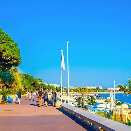 Superbe Avec Terrasse Centre-ville Et A 5 Min Apartment Cannes