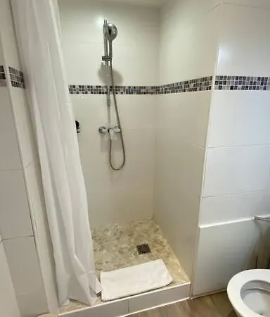 Superbe Avec Terrasse Centre-ville Et A 5 Min Apartment *